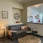 Apartamento Proche Des Remparts Et Tous Commerces. Montreuil (Pas-de-Calais)
