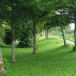 Proche Des Remparts Et Tous Commerces. Apartamento Montreuil (Pas-de-Calais)