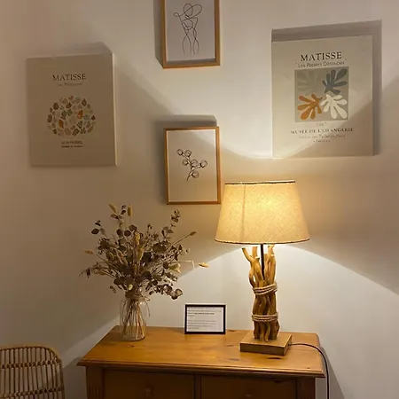 Apartman Proche Des Remparts Et Tous Commerces. *